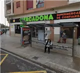 Marquesina publicitaria en la avenida de Capuchinos, esquina con María Rosa Molas, Castellón